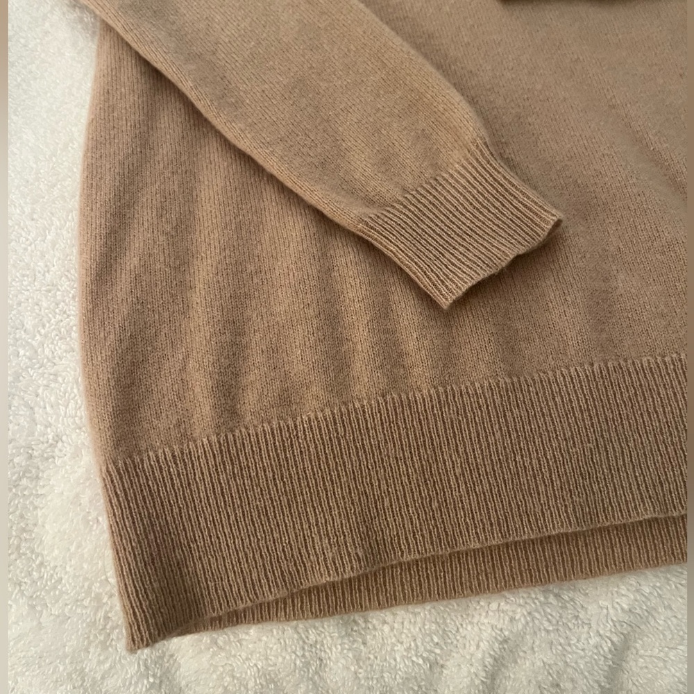 Bloomingdale's Tan V-Neck Sweater - Picture 4 of 5